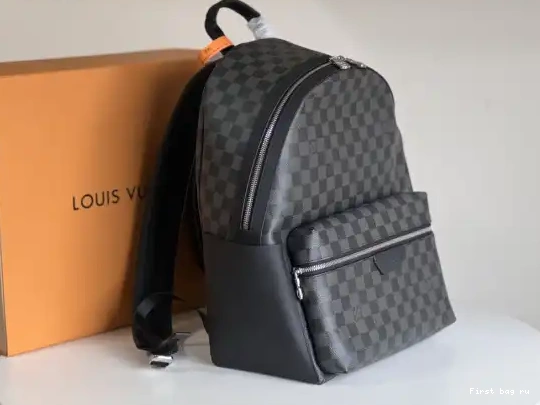 Frstbag ru Backpack Discovery LOUIS PM VUITTON 0620